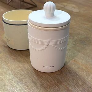 Jo Malone Cream Ceramic Candle Holder with Lid PASTEL MACAROONS gently used